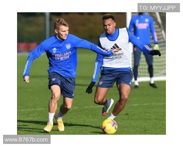 曼联与巴伦西亚精彩对决直播360全程回顾与分析