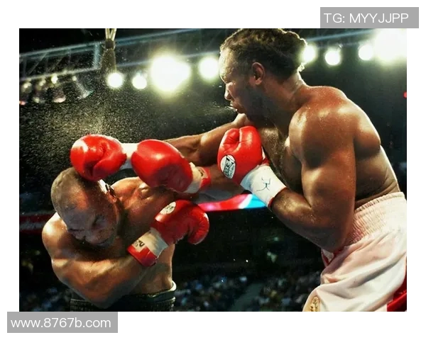 泰森与小罗伊琼斯拳击对决平局引发拳迷热议与期待