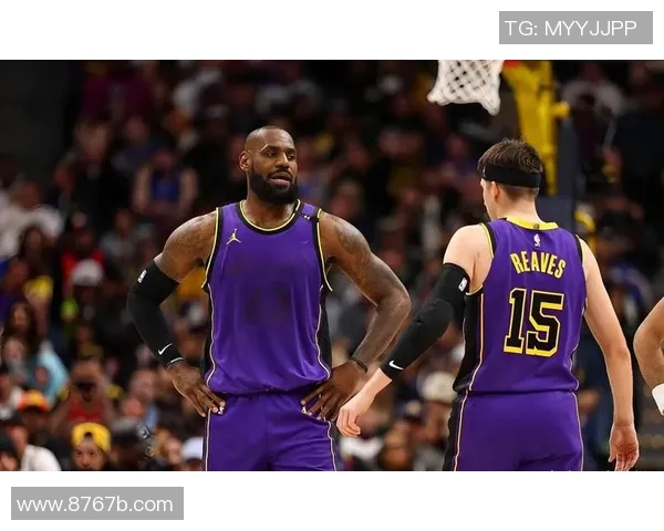 灰熊与湖人精彩对决回放分析全场亮点与关键时刻回顾