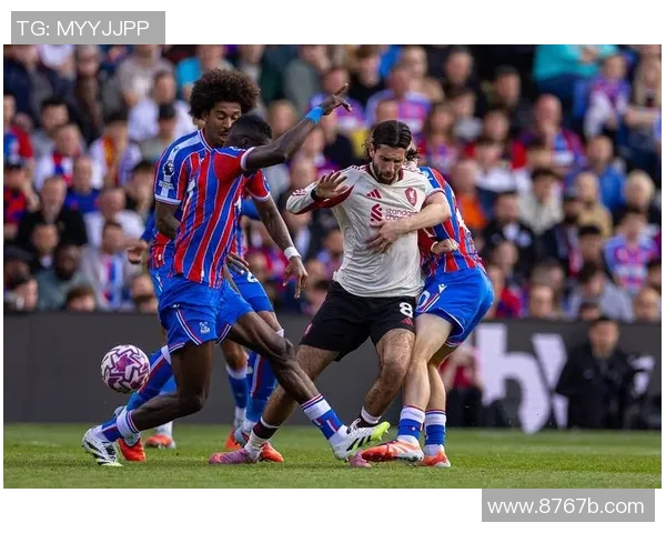 利物浦与水晶宫音乐对决激情四溢球迷共鸣的旋律与热情交织