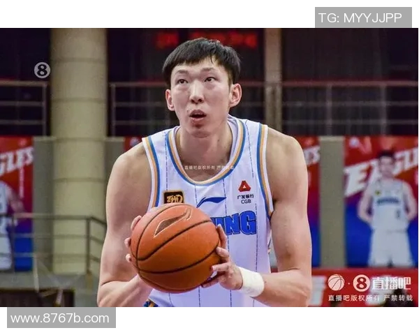 周琦在国际赛场的崛起与挑战：从青涩新秀到篮球巨星的成长之路